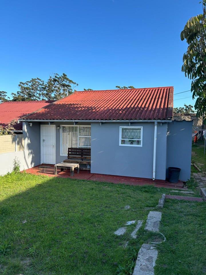 To Let 3 Bedroom Property for Rent in Amalinda Eastern Cape